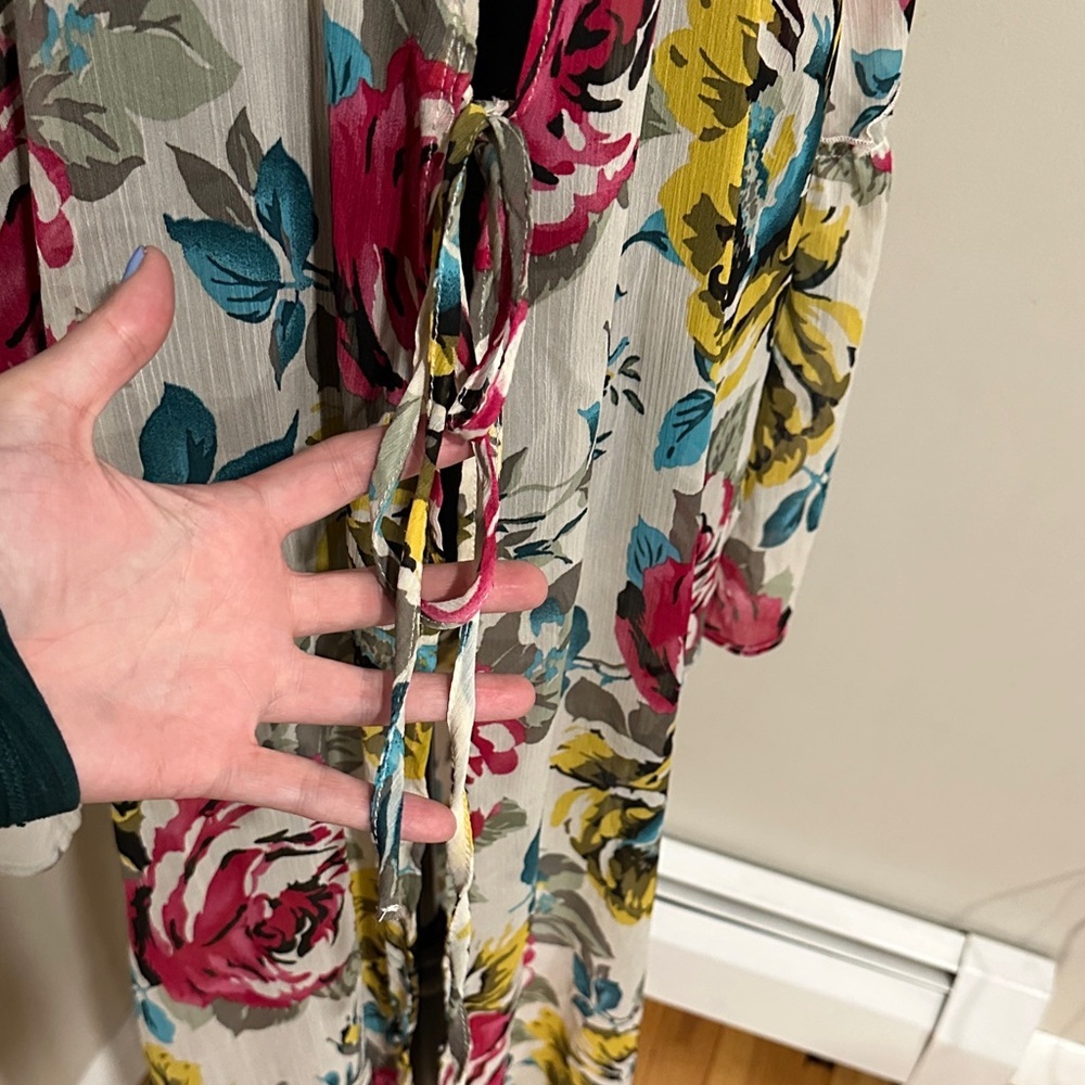 *BAND OF GYPSIES* Multicolor Floral Tie-Front Sheer Duster Robe Size XL - Picture 8 of 9